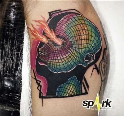 tatuador oito
