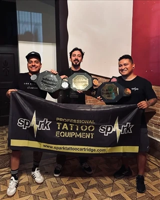 Existe um limite de idade para fazer uma tatuagem?