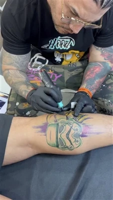 Cobrindo a tatuagem